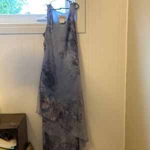 Beautiful dress- great for a waterfront wedding